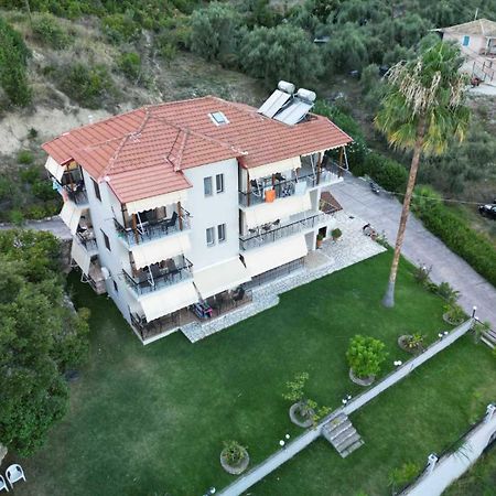 Aggeliki Apartments Nikiana Exteriör bild