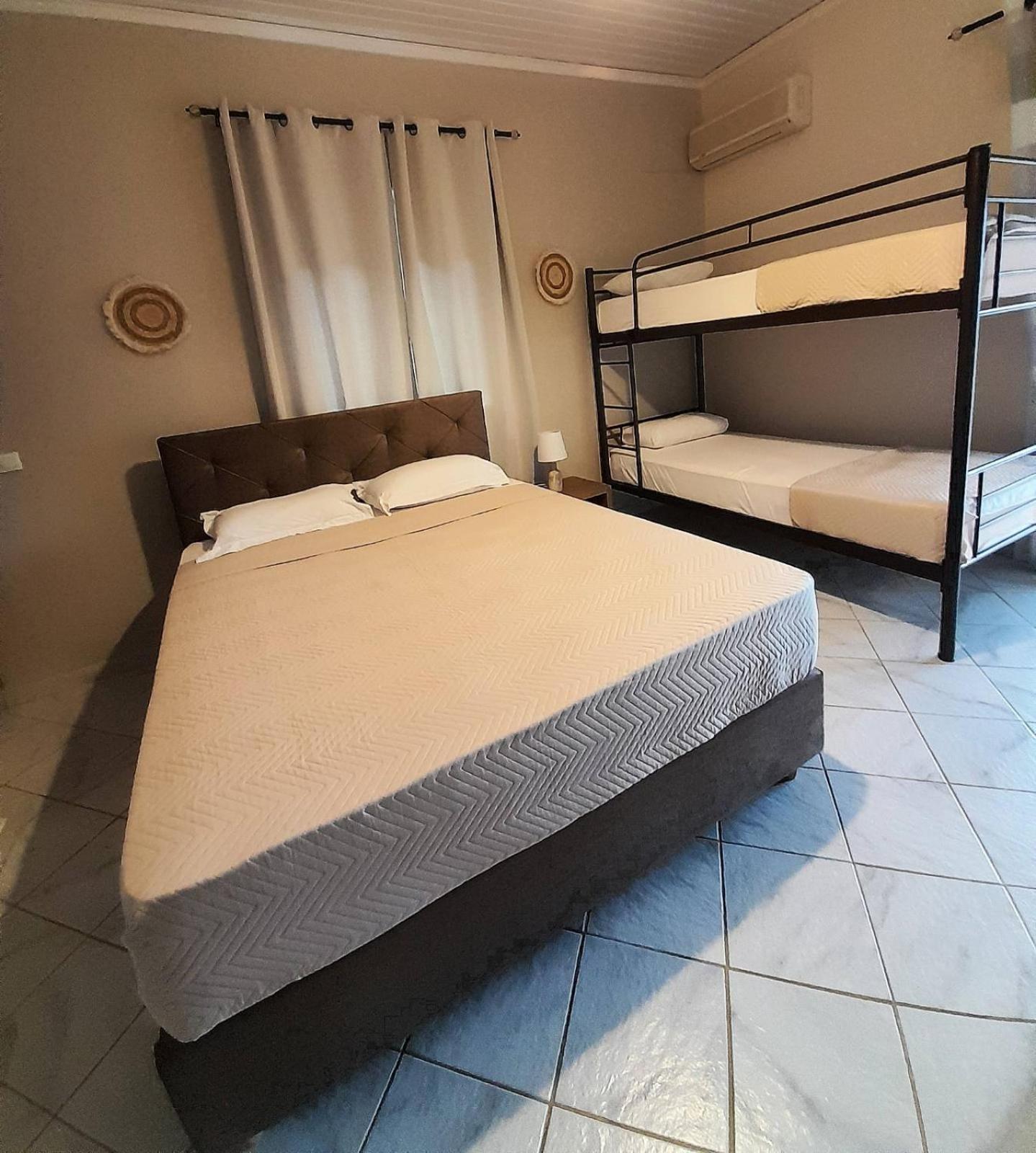 Aggeliki Apartments Nikiana Rum bild