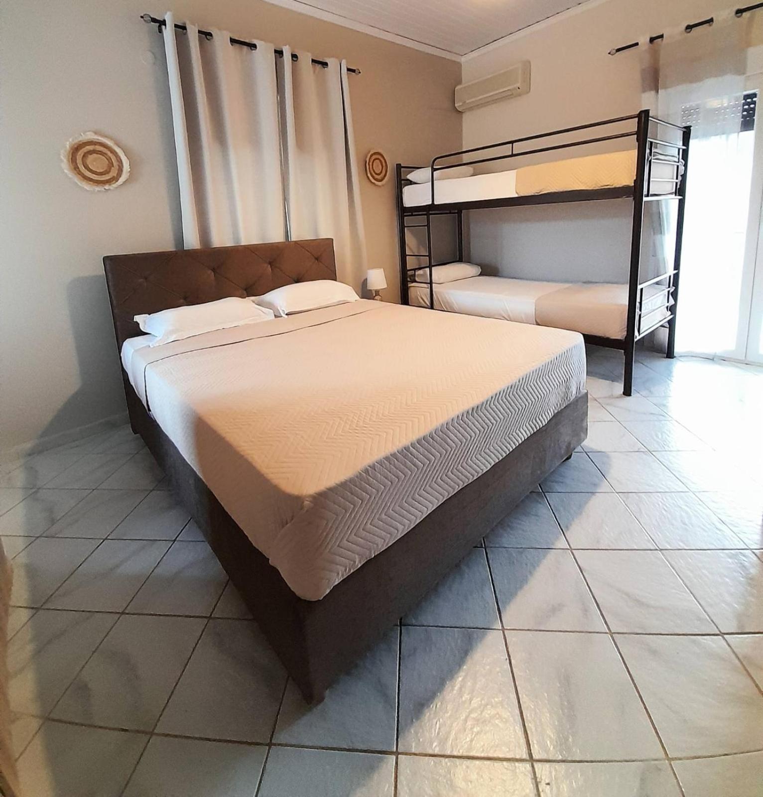 Aggeliki Apartments Nikiana Rum bild