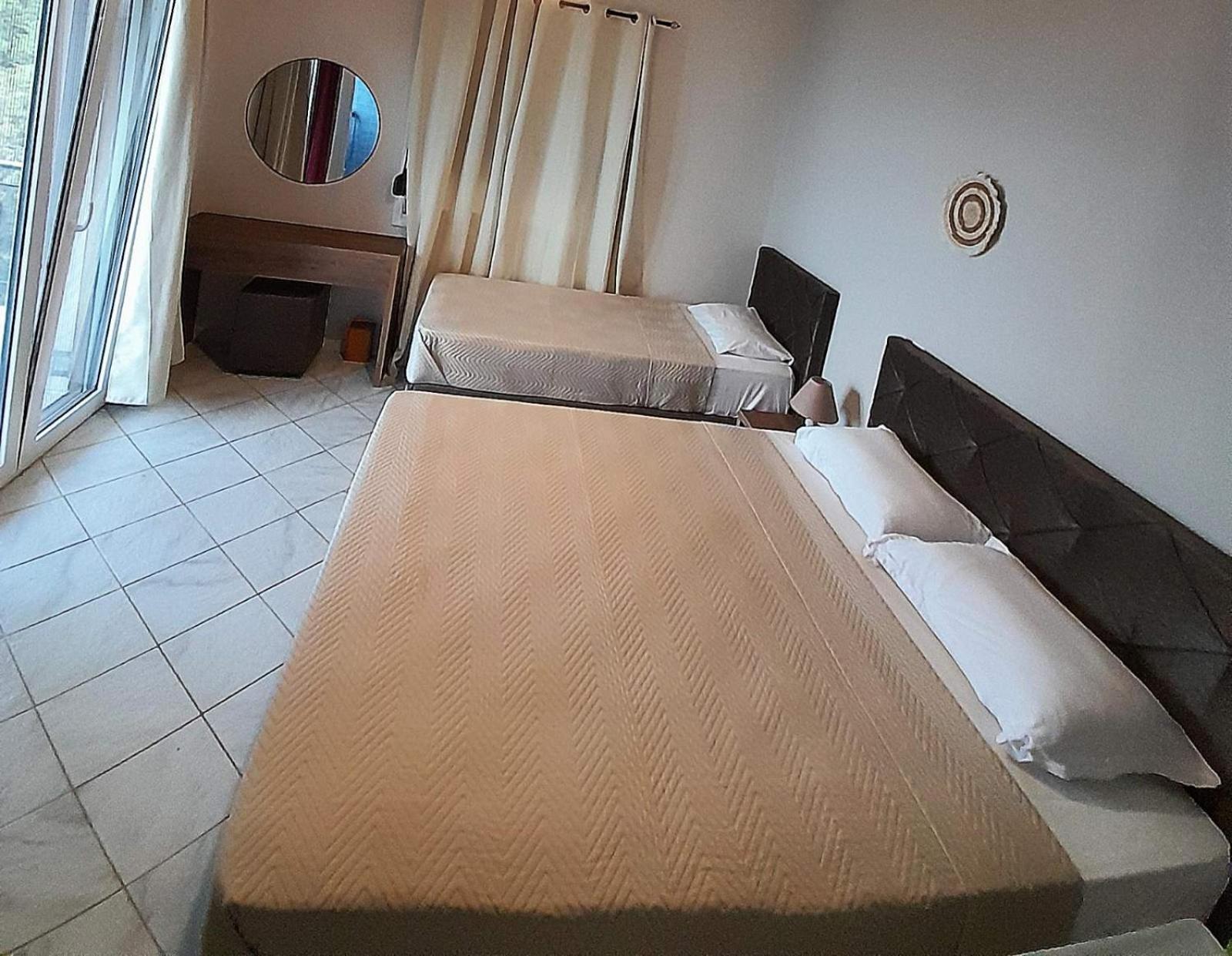 Aggeliki Apartments Nikiana Rum bild